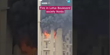 Massive fire breaks out at Noida's Lotus Boulevard Society #firehazard #noida #viral #shorts