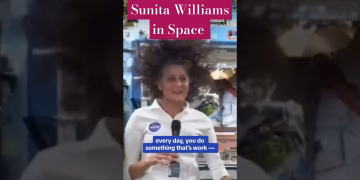 Sunita Williams in Space #boeingstarliner #sunitawilliams #spacewalk #virslshorts