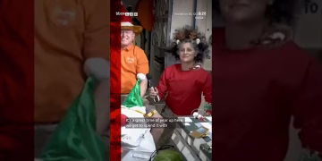 Sunita Williams wishes Merry Christmas from #iss #nasa #viralvideo #shorts